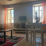Morenikahome Апартаменты Borgofranco d'Ivrea